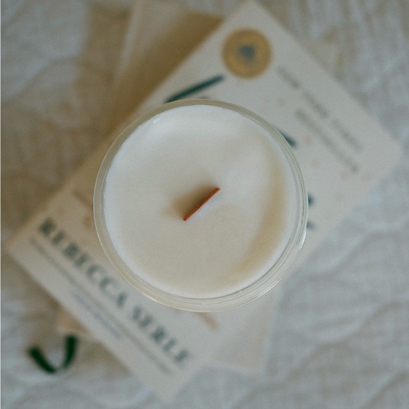 Gingerbread - Handmade 100% Pure Soy Wax Wood-Wicked Candle - Picture 2 of 6